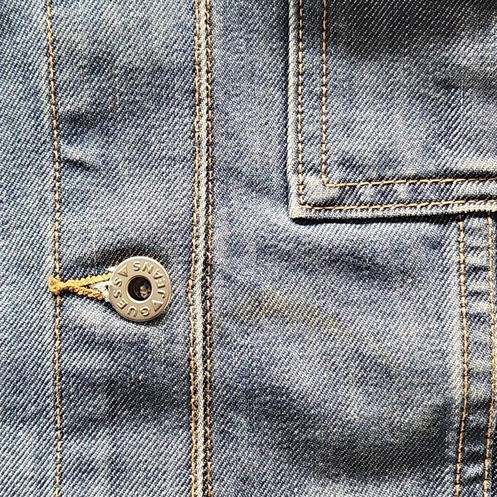 Vintage GUESS Denim Trucker Jacket Womens Large‎ Y2K Jean Light Stain - Picture 6 of 11